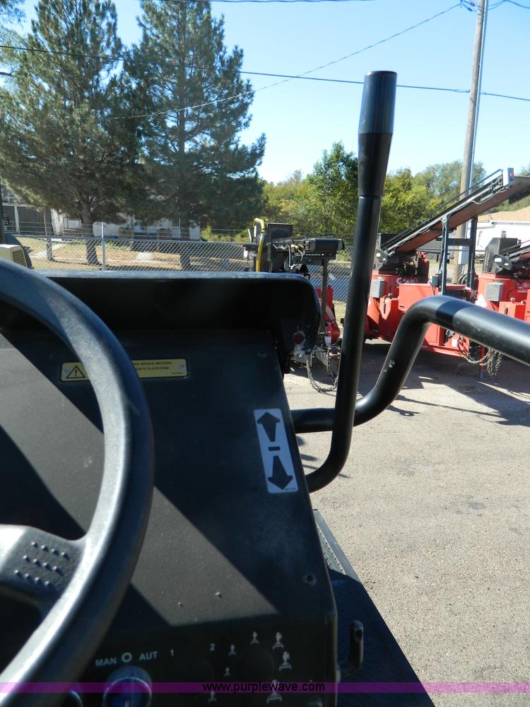 image for item E4173 2005 Dyna-Pac CP142 pneumatic roller