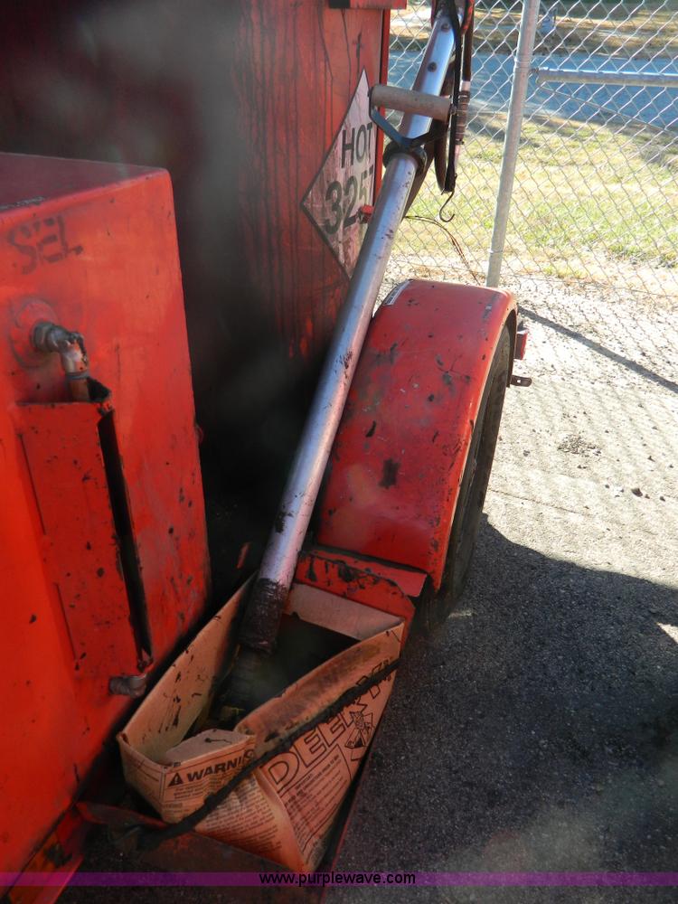 image for item E4176 2003 Craft Co SS-125 crack seal machine