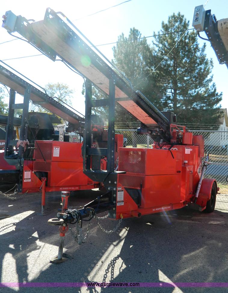 image for item E4177 2003 Craft Co SS-125 crack seal machine