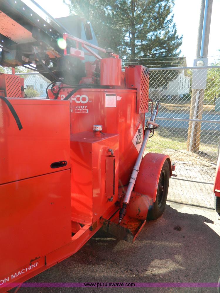 image for item E4177 2003 Craft Co SS-125 crack seal machine