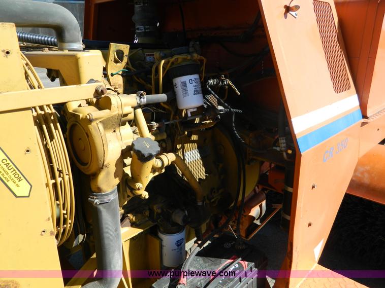 image for item E4185 2001 Broce CR-350 broom