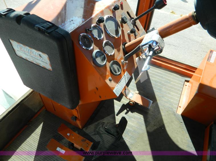 image for item E4185 2001 Broce CR-350 broom