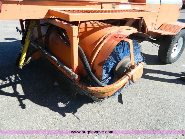 image for item E4186 2001 Broce CR-350 broom