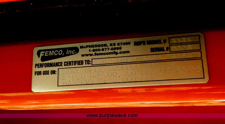 image for item E4186 2001 Broce CR-350 broom