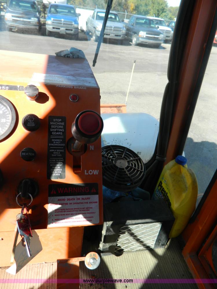 image for item E4186 2001 Broce CR-350 broom