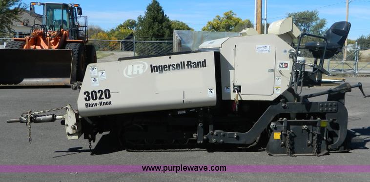 image for item E4188 2006 Ingersoll Rand IR3120 self-propelled asphalt paver