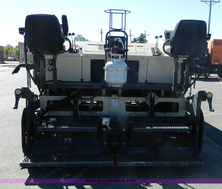 image for item E4188 2006 Ingersoll Rand IR3120 self-propelled asphalt paver