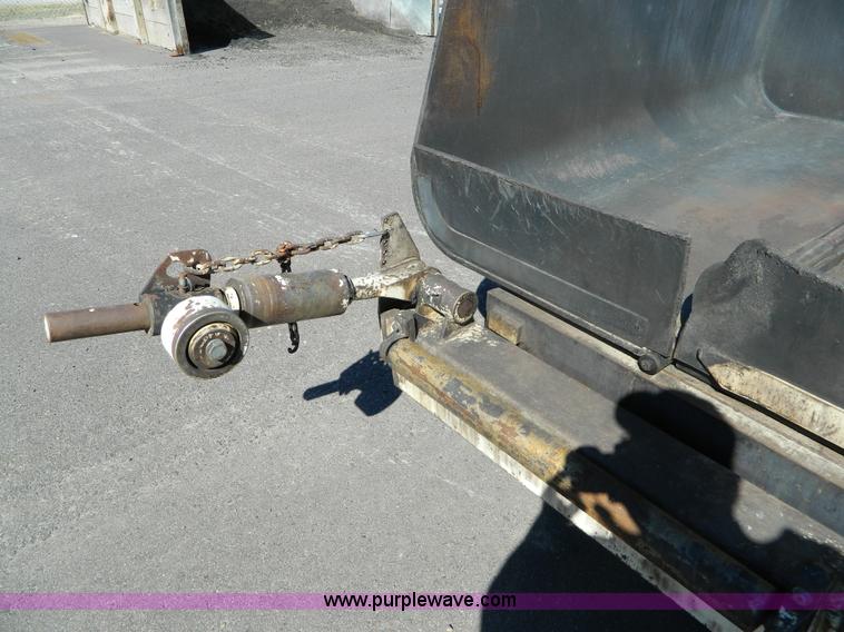 image for item E4188 2006 Ingersoll Rand IR3120 self-propelled asphalt paver