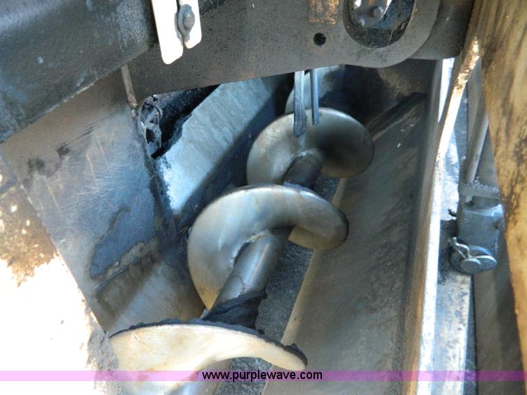 image for item E4188 2006 Ingersoll Rand IR3120 self-propelled asphalt paver