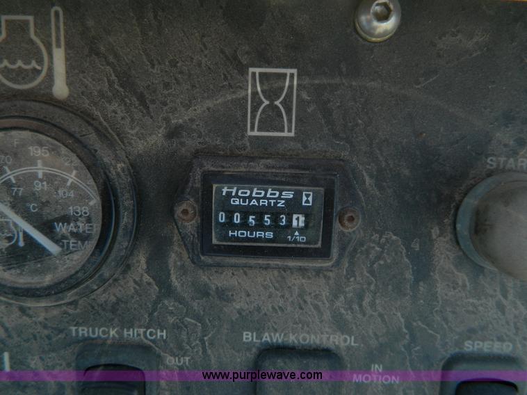 image for item E4188 2006 Ingersoll Rand IR3120 self-propelled asphalt paver