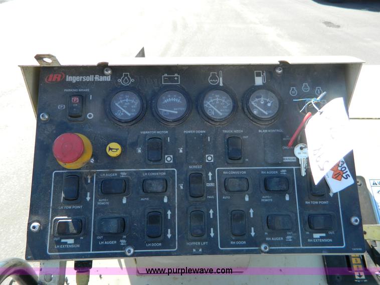 image for item E4188 2006 Ingersoll Rand IR3120 self-propelled asphalt paver