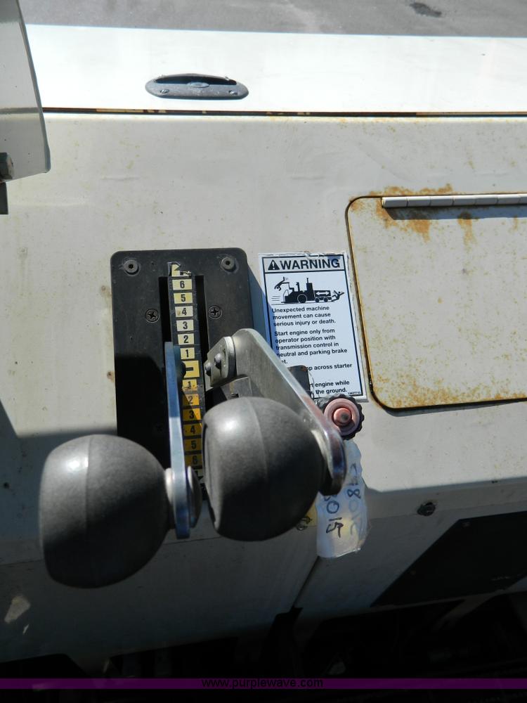 image for item E4188 2006 Ingersoll Rand IR3120 self-propelled asphalt paver