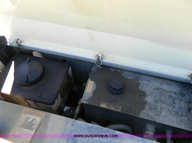 image for item E4188 2006 Ingersoll Rand IR3120 self-propelled asphalt paver