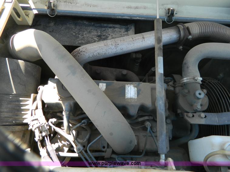 image for item E4188 2006 Ingersoll Rand IR3120 self-propelled asphalt paver