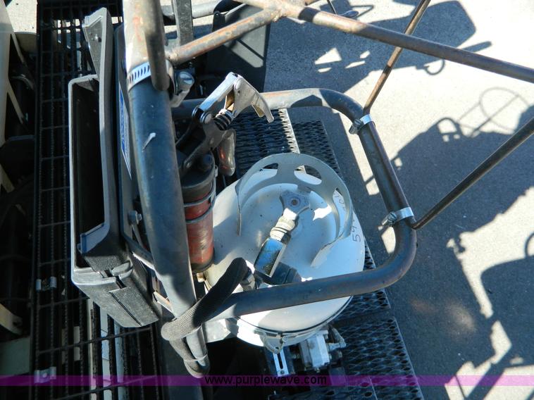 image for item E4188 2006 Ingersoll Rand IR3120 self-propelled asphalt paver