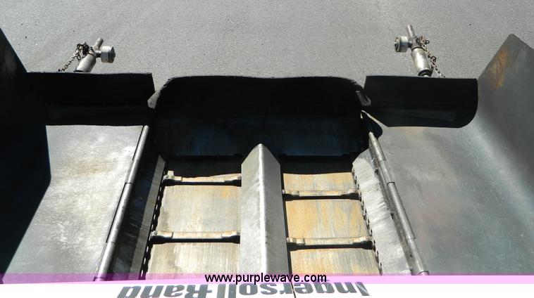 image for item E4188 2006 Ingersoll Rand IR3120 self-propelled asphalt paver