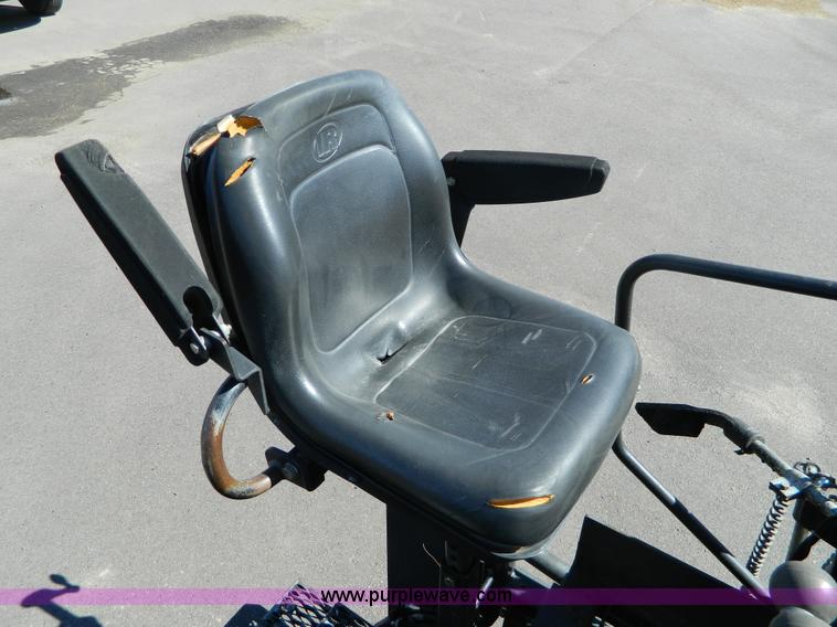 image for item E4188 2006 Ingersoll Rand IR3120 self-propelled asphalt paver