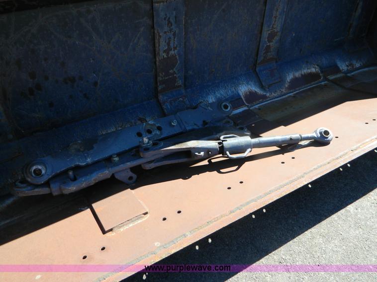 image for item E4189 2000 New Holland TV-140 bi-directional 4WD tractor