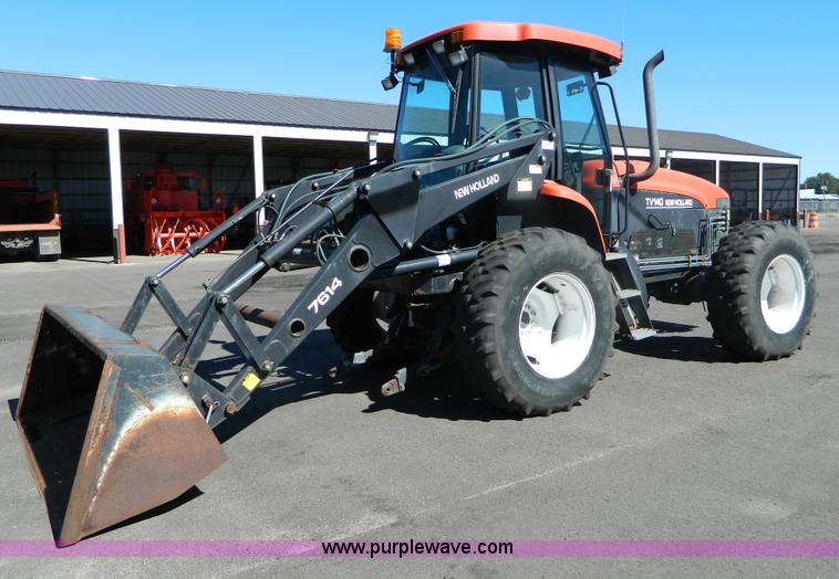 image for item E4191 2000 New Holland TV-140 tractor