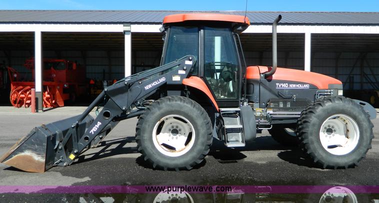 image for item E4192 2000 New Holland TV-140 tractor