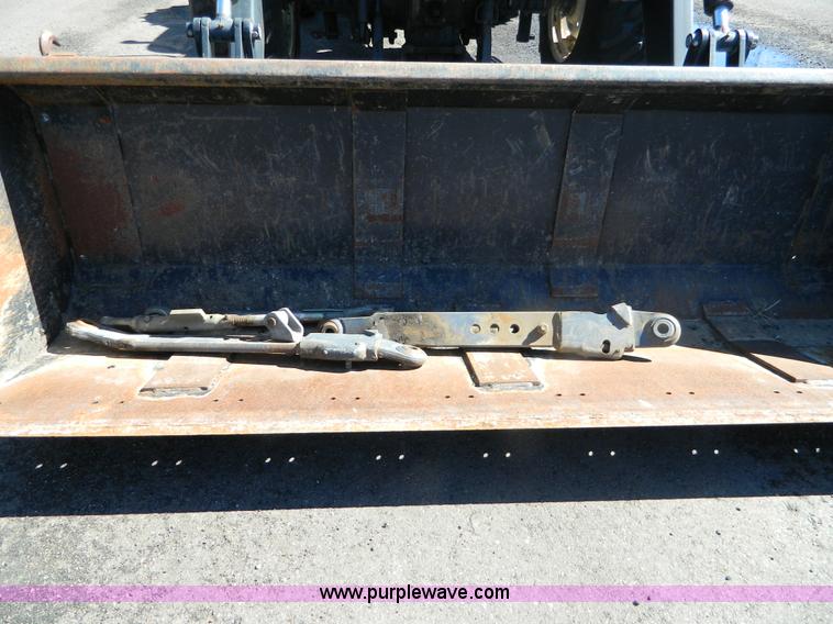 image for item E4192 2000 New Holland TV-140 tractor