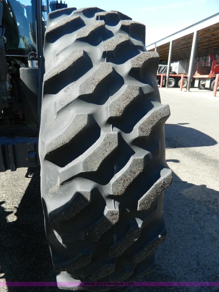 image for item E4192 2000 New Holland TV-140 tractor