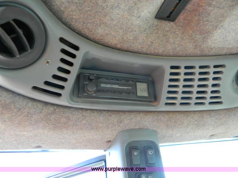 image for item E4192 2000 New Holland TV-140 tractor