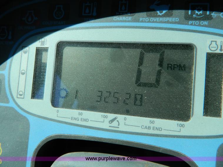 image for item E4192 2000 New Holland TV-140 tractor