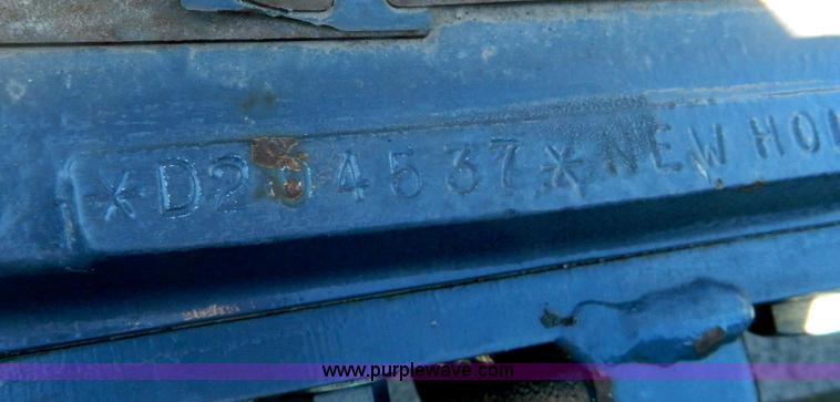 image for item E4192 2000 New Holland TV-140 tractor