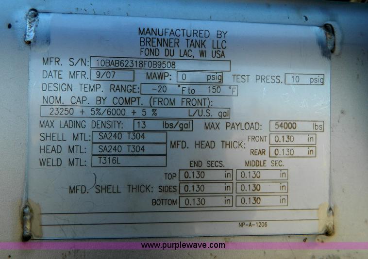 image for item E4197 2008 Brenner 2NC600010SS water tanker trailer