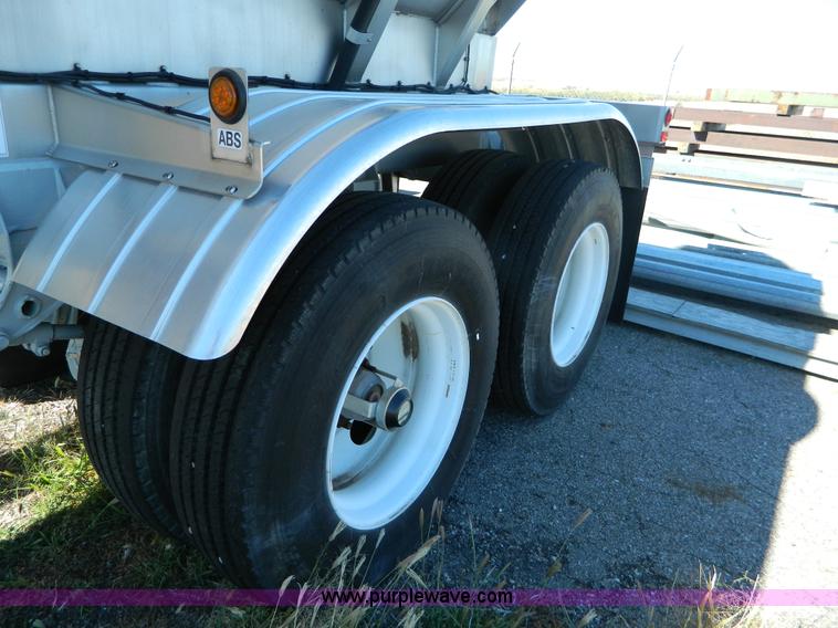 image for item E4197 2008 Brenner 2NC600010SS water tanker trailer