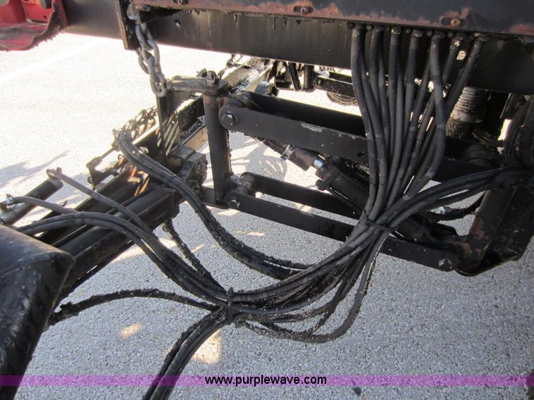 image for item E8054 2002 Freightliner FL60 oil distributor truck