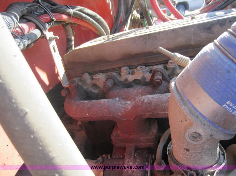 image for item E8054 2002 Freightliner FL60 oil distributor truck