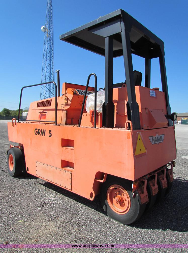 image for item E8065 1995 Hamm GRW5 pneumatic roller
