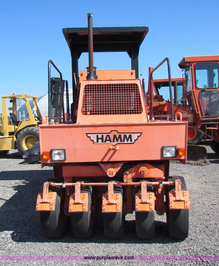 image for item E8065 1995 Hamm GRW5 pneumatic roller