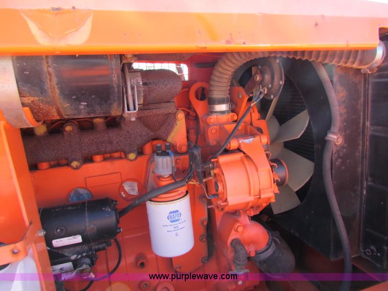 image for item E8065 1995 Hamm GRW5 pneumatic roller