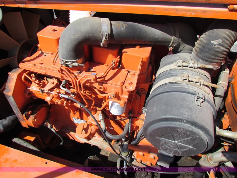 image for item E8065 1995 Hamm GRW5 pneumatic roller