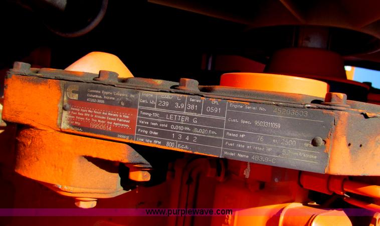 image for item E8065 1995 Hamm GRW5 pneumatic roller