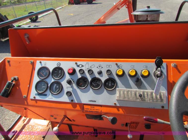 image for item E8065 1995 Hamm GRW5 pneumatic roller