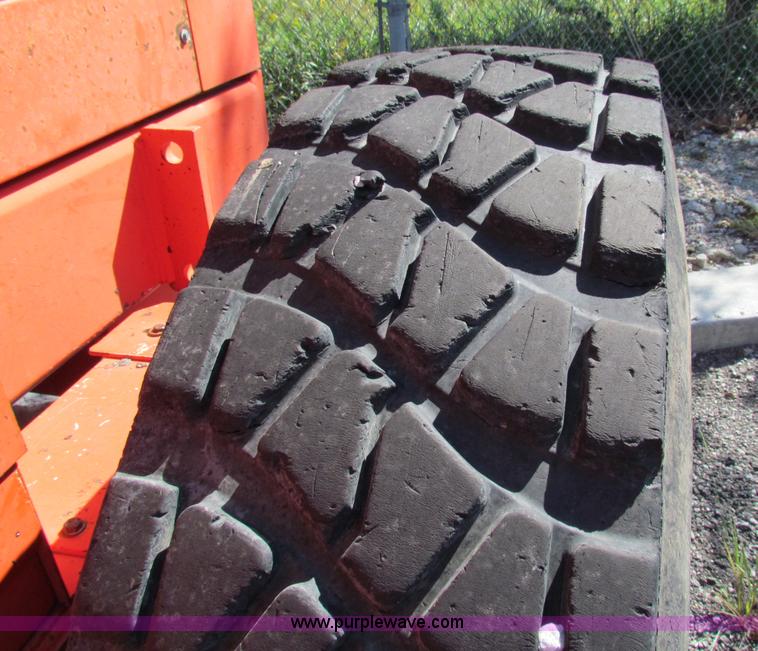 image for item E8069 1995 Champion 710A motor grader