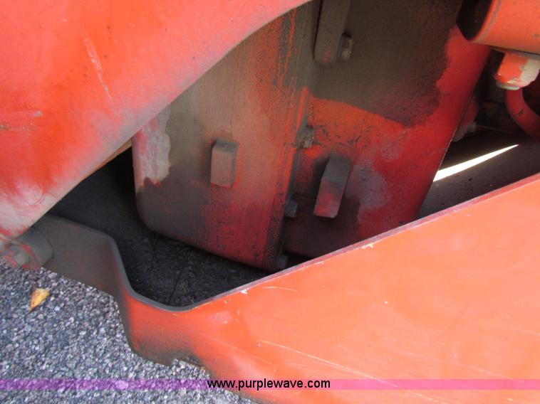 image for item E8069 1995 Champion 710A motor grader