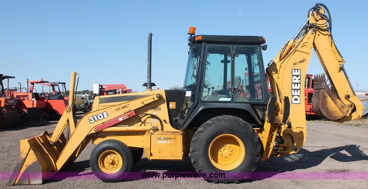 image for item F6142 1997 John Deere 310E backhoe