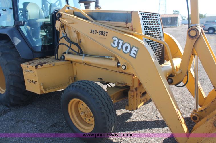 image for item F6142 1997 John Deere 310E backhoe