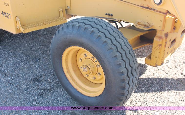 image for item F6142 1997 John Deere 310E backhoe