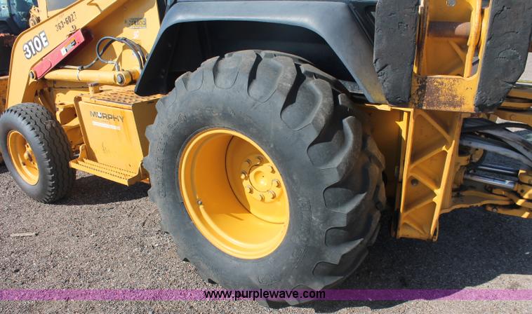 image for item F6142 1997 John Deere 310E backhoe