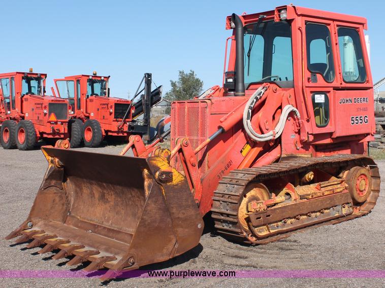 image for item F6143 1991 John Deere 555G crawler loader