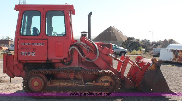 image for item F6143 1991 John Deere 555G crawler loader