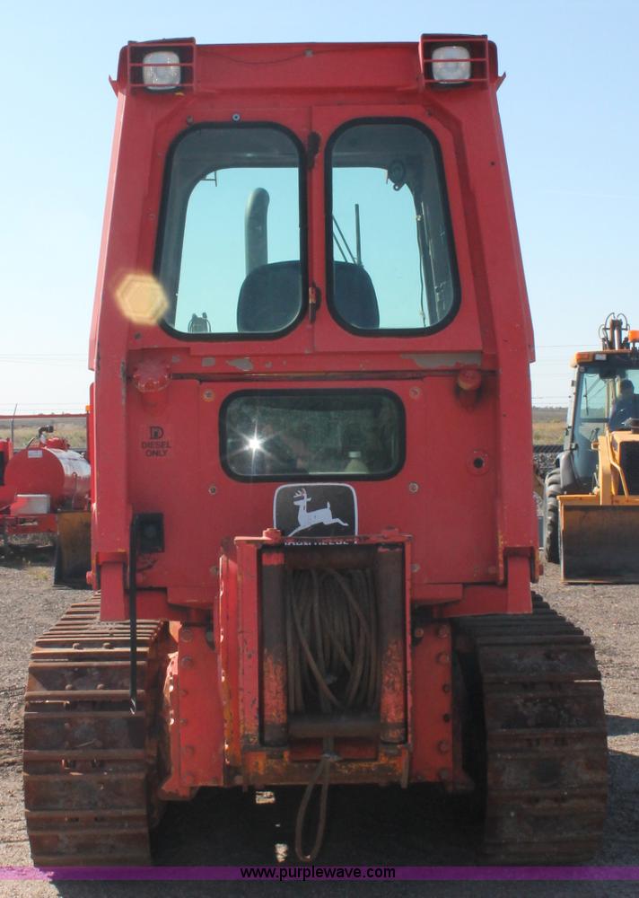 image for item F6143 1991 John Deere 555G crawler loader