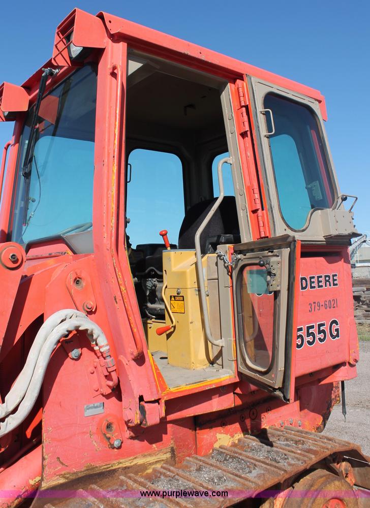 image for item F6143 1991 John Deere 555G crawler loader