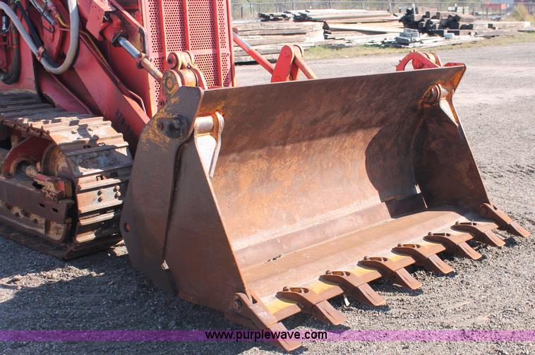 image for item F6143 1991 John Deere 555G crawler loader